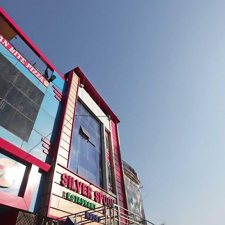 Oyo 38520 Hotel Silverspoon Roorkee エクステリア 写真