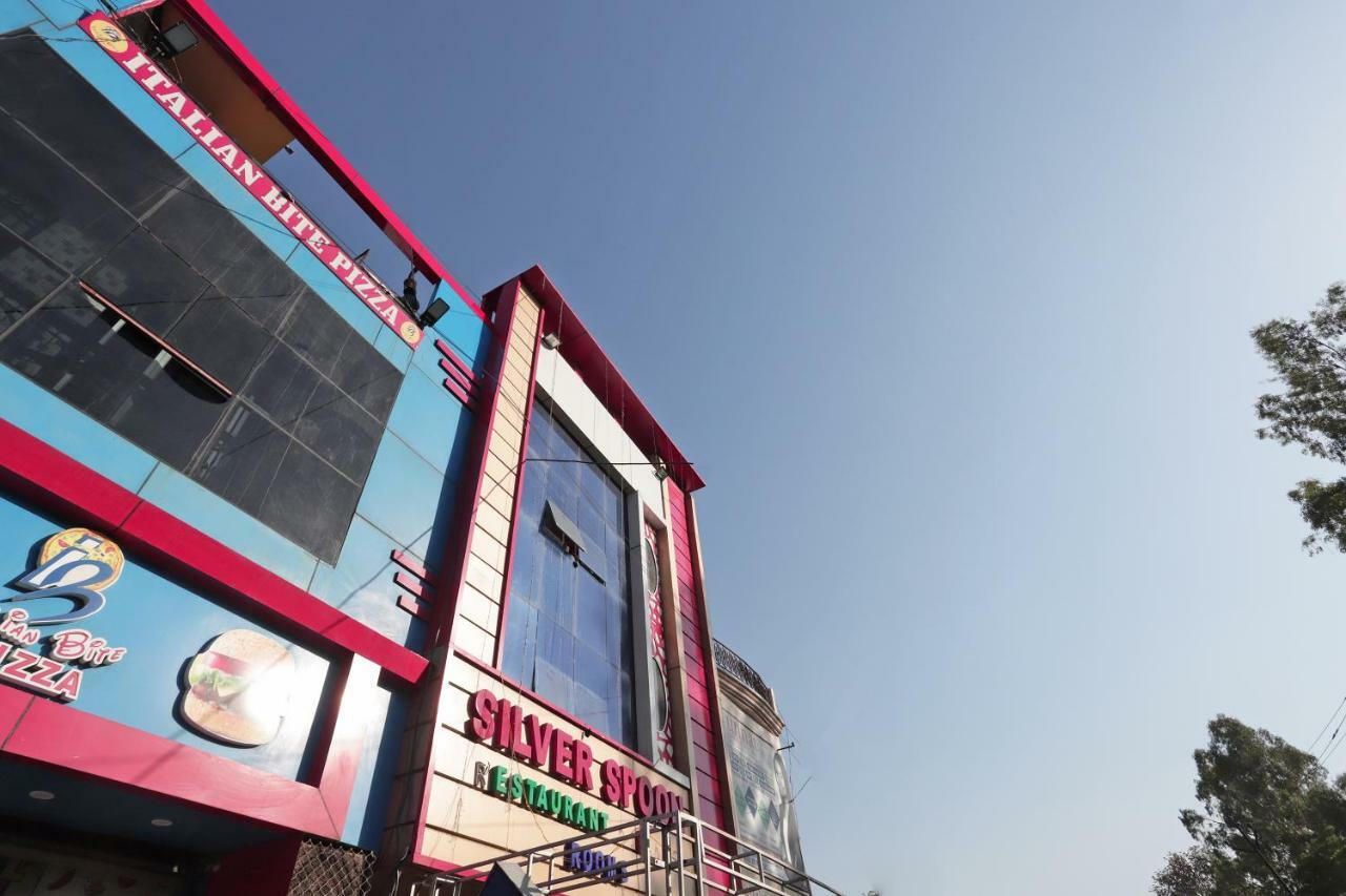 Oyo 38520 Hotel Silverspoon Roorkee エクステリア 写真