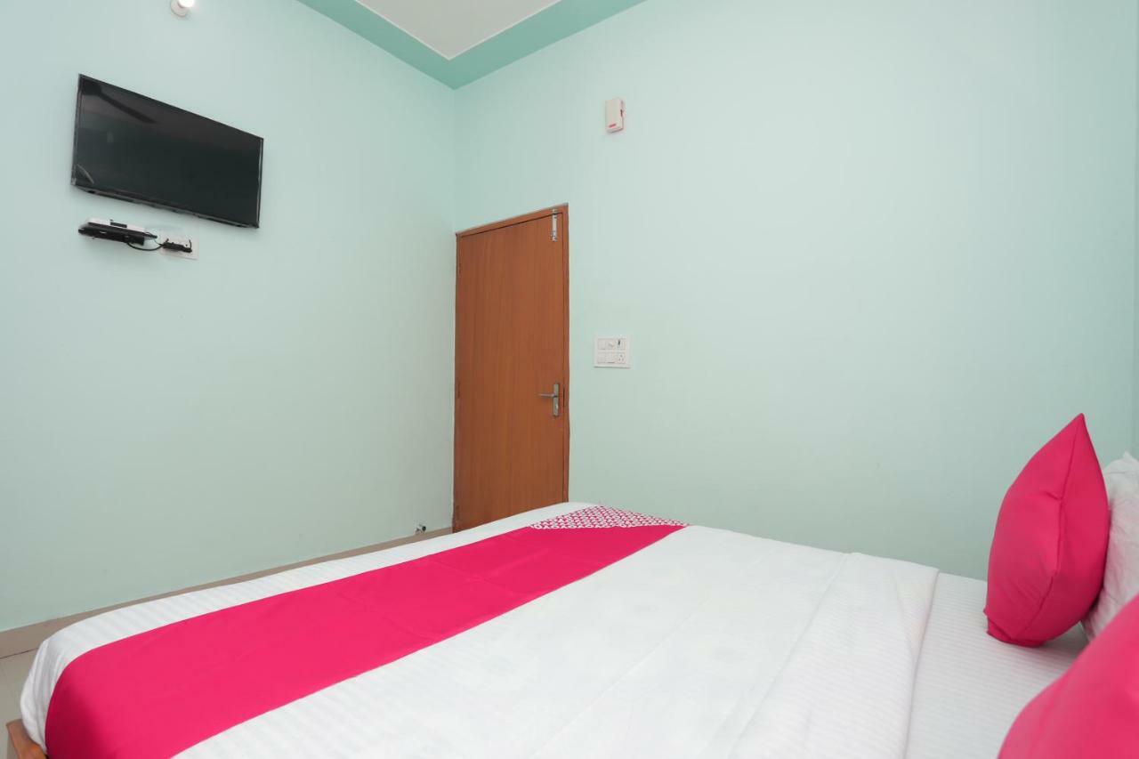 Oyo 38520 Hotel Silverspoon Roorkee エクステリア 写真